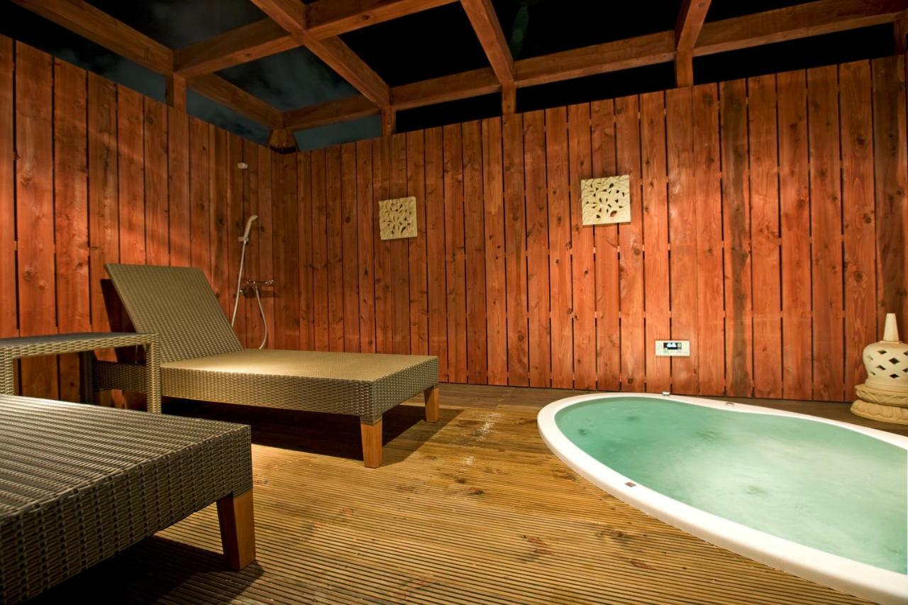 Hotel Bintang Pari Resort (Adults Only) Kóbe Kültér fotó